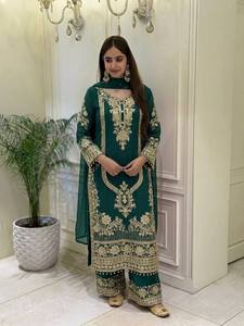 Costume vert émeraude brodé longueur cheville pour femme, tenue de mariage traditionnelle style Inde Pakistan, coupe classique en polyester - Product Image 2