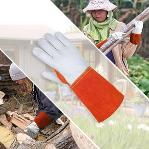 ถุงมือเชื่อมสีส้ม Orange Tig ยี่ห้อ JNM SAFETY รุ่น JNM-3730 หนัก 11 ออนซ์ ผลิตจากหนังแกะและหนังวัวฟอกฝาด ปราศจากน้ำยาง ทนทานต่อเปลวไฟ - Product Image 2