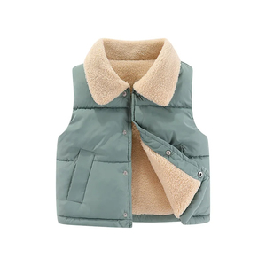 Chaleco Acolchado para Mujer con Cuello de Piel Sintética, Cierre de Botones, Invierno, Relleno de Poliéster, Corto - Product Image 3