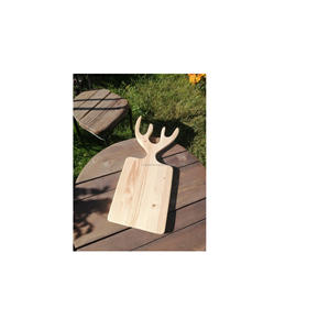 Tabla de cortar grande de madera, adecuada para tareas de corte intensivas en la cocina, incluyendo carne y verduras. - Product Image 1