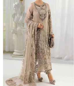 Ensemble shalwar kameez 3 pièces en chiffon traditionnel de haute qualité pour femmes, avec châle brodé pour mariage et fête - Product Image 3