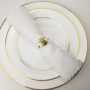 Ronds de serviette élégants et réutilisables pour table à manger, design moderne pour hôtels, événements et décorations festives - Product Image 3