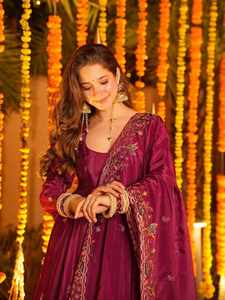 Vestido Anarkali de Georgette Sintética Hng Bharat con Forro Interior Cómodo y Conjunto de Dupatta de Secado Rápido para Fiestas/Bodas/Diwali, para Exportación - Product Image 2