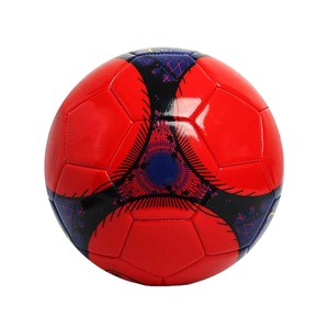 Ballon de football de haute qualité, conçu sur mesure, durable, à haute rétention d'air, impression sérigraphique, résistant à l'eau - Product Image 2