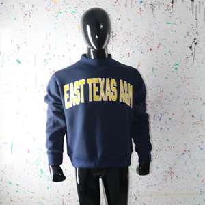 Sudadera EAST TEXS A&M AZUL con cuello alto, 100% amarilla, con apliques bordados, cuello ancho, hilos finos. - Product Image 4