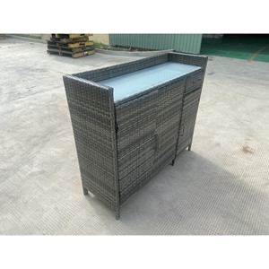 Armoire de rangement extérieure en rotin PE à portes multiples pour patio et jardin - Product Image 5