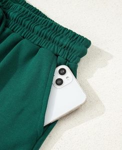 Conjunto de 2 piezas personalizado para mujer: Sudadera y pantalón corto a juego, chándal de moda para otoño - Product Image 4