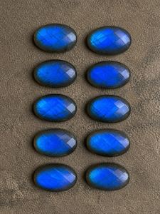 Superbe Labradorite Bleue Scintillante Forme Ovale Coupe Checker Unilatérale – Pierre Précieuse Calibrée en Gros - Product Image 4