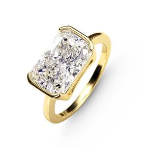 Anillo de Plata de Ley 925 Chapado en Oro de 18K con Moissanita de Corte Radiante de 4 Quilates, Anillo de Lujo para Boda, Aniversario, Compromiso o Fiesta - Product Image 1