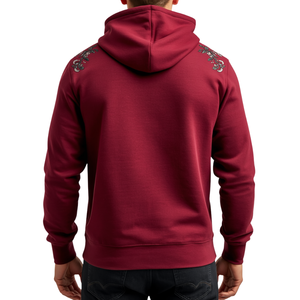 เสื้อฮู้ดดี้ปักลายสำหรับผู้ชายระดับพรีเมียม ดีไซน์ลายปักสีแดงเข้มสไตล์ Horizon พร้อมสไตล์ลำลองแนวสตรีททันสมัย - Product Image 4
