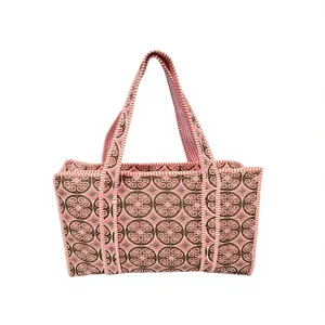 Bolso de Hombro Le Souvenirs para Mujer, Estilo Bohemio Vintage, Estampado Invernal, Hecho a Mano, Ecológico, Acolchado, de Algodón Puro, Ligero y Moderno - Product Image 3