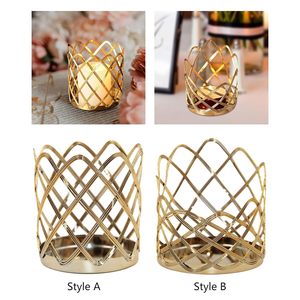 Nouvelle Arrivée : Lanterne Décorative en Fer avec Porte-Bougie en Métal Durable pour Tables à Manger, Salons et Centres de Table d'Événements - Product Image 2