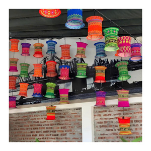 Lanterne de Noël en Brocart Best-Seller 2026, Lampe Suspendue Artisanale Vietnamienne en Tissu Hmong pour Décoration d'Arbre de Noël et de Maison - Product Image 6