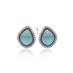 Pendientes de plata oxidada hechos a mano en India con diamantes americanos, ideales para fiestas, bodas y como regalo para mujeres. - Product Image 3