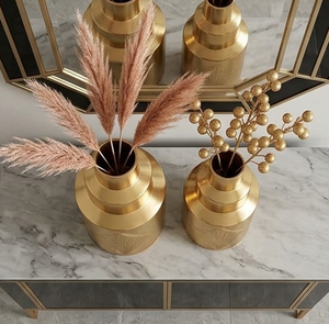 Jarrón de Pared de Latón Dorado Art Deco Hecho a Mano, Portaflores Decorativo de Metal Hecho a Mano - Product Image 3