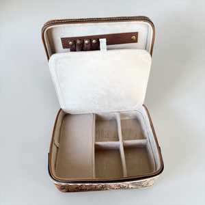 Western Cowhide Leather <b>Travel</b> Jewelry Case with Zipper – Portable Jewelry Organizer Storage Box At Wholesale Price - Product Image 4