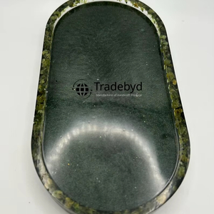 Elegante Bandeja de Servicio Decorativa de Resina Moderna Hecha a Mano con Calidad Premium para el Hogar y la Cocina Tradebyd - Product Image 1