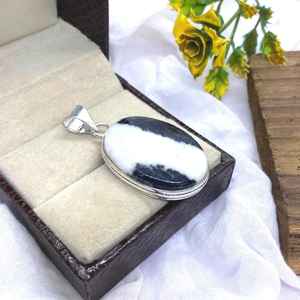 Colgante de Turquesa Natural de Búfalo, Plata de Ley 925, Hecho a Mano, Joyería con Piedras Preciosas, Regalo de Halloween - Product Image 3