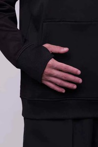ชุดสกีสีดำแบบยูนิเซ็กซ์ ปี 2025 เสื้อแจ็คเก็ตกันน้ำแบบ Softshell สำหรับเล่นหิมะ พร้อมกางเกง ชุดกันหนาวบุฉนวนอุ่น มีฮู้ด ผลิตจากโพลีเอสเตอร์ 100% พร้อมซิป - Product Image 6