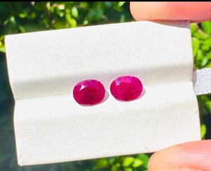 พลอยทับทิมรูปไข่ธรรมชาติ รับรองคุณภาพจากโมซัมบิก สีแดง สำหรับทำเครื่องประดับ คุณภาพสูง - Product Image 4