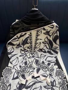 Traje Kurti Palazzo de Muselina Moderno con Bordado de Encaje y Dupatta de Georgette – Listo para Usar en el Día a Día - Product Image 4