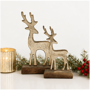 Ensemble de sculptures de rennes en métal texturé faites à la main avec base en bois, finition dorée de luxe, figurine de cerf de Noël pour décoration de table - Product Image 4