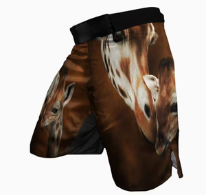 กางเกงขาสั้น MMA สีดำสำหรับผู้ชาย พิมพ์ลายการ์ตูน พิมพ์ลายดิจิทัล ผ้าโพลีเอสเตอร์ แห้งเร็ว ยืดหยุ่นได้ ใส่เล่นกีฬาต่อสู้ เอวยางยืด ความยาวปานกลาง - Product Image 4