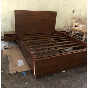 Lit plateforme scandinave en teck massif avec sommier à lattes et tête de lit large, écologique et durable, tailles King/Queen - Product Image 4