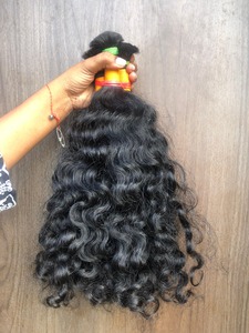 Cabello Humano Natural Rizado Negro Azabache 100% Virgen Sin Procesar de Templo Indio para Exportación a Granel - Product Image 1