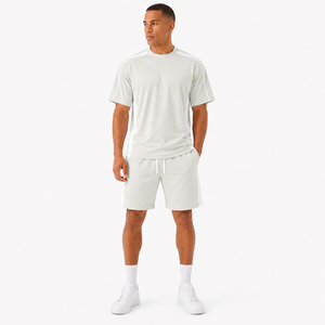 Ensemble sportif décontracté d'été pour hommes, t-shirt à manches courtes en tricot avec short à cordon de serrage, séchage rapide, blanc uni - Product Image 1