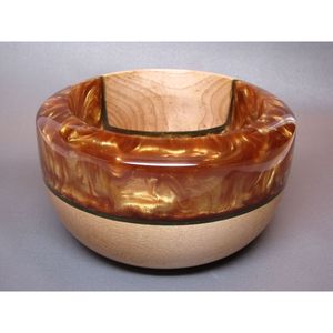 Classic <b>Wooden</b> and Resin <b>Bowl</b> for Serving Fruits and Snacks - Product Image 2