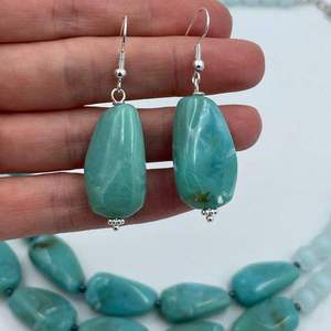 Collar de Cuentas de Resina Moderno para Mujer, Joyería Hecha a Mano con Acabado Brillante, Perfecto para Regalo y Colección Personal - Product Image 4