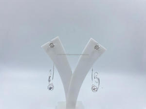 Meilleur prix Boucles d'oreilles en argent pur blanc de style vintage Détails de perles Boucles d'oreilles à breloques plaquées or pour cadeaux de fête de mariage pour femmes - Product Image 2