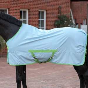 Couverture équestre de haute qualité pour chevaux, fabriquée par le fabricant, pour la course, hiver, été, en tissu polaire, avec options de rembourrage en coton. - Product Image 6