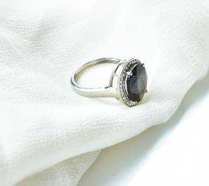 Anillo Halo de Zafiro Natural Corte Ovalado Celestial Shadow en Plata de Ley 925 - Product Image 5