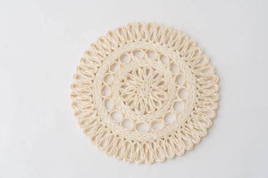 Vente en gros de sets de table en raphia naturel pour la décoration de la table, faits à la main au Vietnam - Product Image 2
