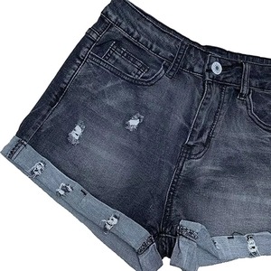 Shorts de mezclilla para mujer al por mayor en stock, sexy, a la moda, estilo urbano de verano, precio económico, transpirables, de algodón, con cierre de botones. - Product Image 4