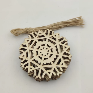 Adornos de Copo de Nieve de Madera, Cortados con Láser, Hechos a Mano, Decoración para Árbol de Navidad, Adorno Colgante para Pared, Manualidades DIY, Forma de Estrella Decorativa - Product Image 6