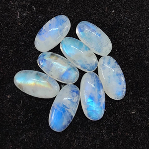 Piedra de Luna Arcoíris Natural, Cabujón de Forma Ovalada con Reverso Plano, Gema Calibrada con Destello Azul, Disponible en Todos los Tamaños - Product Image 2