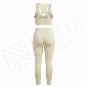 Conjunto Deportivo Seamless para Mujer, Talla Grande, Ropa de Yoga hasta la Rodilla, Diseño Sólido, Color Personalizado, Traje de Gimnasio - Product Image 2