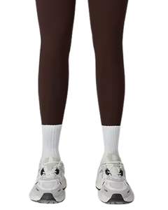 Conjunto Deportivo para Mujer en Color Chocolate Marrón y Blanco con Contraste, Bra Deportivo y Leggings de Cintura Alta, Elástico, para Yoga, Fitness, Gimnasio, Personalizado, OEM, Venta al Por Mayor - Product Image 6