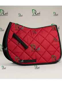 Tapis de selle d'équitation style saut d'obstacles Rub International en coton matelassé personnalisable pour cheval - Product Image 1