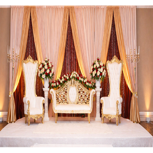 Ensemble de canapés et trônes élégants pour la décoration de scène de Walima musulmane, magnifique ensemble de canapés et causeuses blancs et dorés pour réceptions de mariage aux États-Unis - Product Image 1