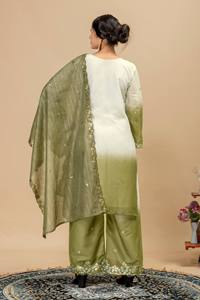 Conjunto de Salwar Kameez Bordado Verde Oliva, Traje Pakistaní para Mujer con Chal, Vestido con Lentejuelas Florales - Product Image 2