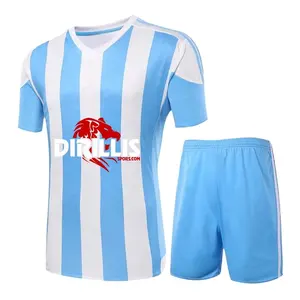 Op Maat Gemaakte Voetbaluniformen Voor Heren Snel Droog Sportkleding Met Volledig Set Truien Logo En Naamopdruk Nieuwe Voorraad