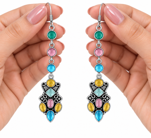 Boucles d'oreilles longues multicolores en forme de cloche, MOQ |   Bijoux fantaisie plaqués argent antique pour femmes, vente en gros directe d'usine - Product Image 1