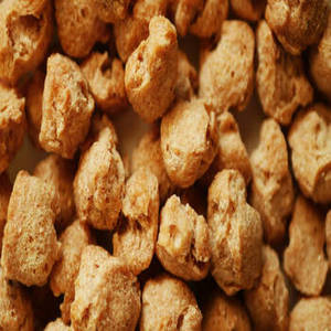Nueva Cosecha de Trozos de Soya Cruda India 100% Pura, Proteína Vegetal Texturizada, Bolsa a Granel, Ingrediente Alimentario para Pedidos y Mercados de Exportación - Product Image 1