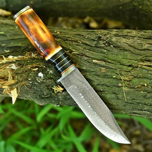 Cuchillo de Caza Personalizado de Acero de Damasco con Hoja de Punta Caída y Mango de Madera de Hueso de Camello Quemado, Cuchillo de Hoja Fija para Supervivencia al Aire Libre - Product Image 3