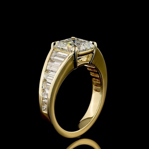 แหวนเพชรทรง Asscher 3 กะรัต สไตล์วินเทจ รับรองโดย IGI แหวนแต่งงานทรง Step Cut เครื่องประดับสั่งทำระดับไฮเอนด์สำหรับผู้หญิง - Product Image 4