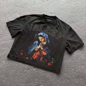 เสื้อยืดโอเวอร์ไซส์ลายกราฟิกวินเทจสำหรับผู้ชาย ผ้าฝ้าย 100% ล้างสีแบบดิสเทรส สไตล์สตรีทแวร์ พิมพ์ลายเพชร - Product Image 1
